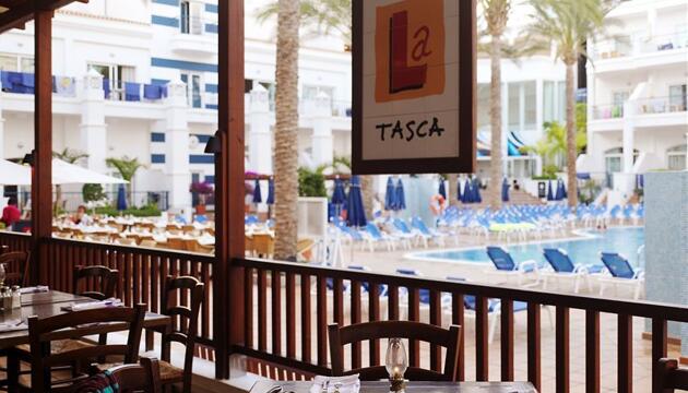Foto de Apartamentos Sunwing Fanabe Beach