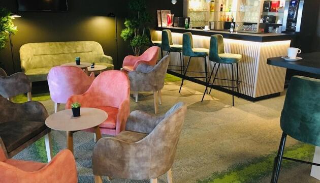 Foto de Hotel The Originals Bernay Acropole