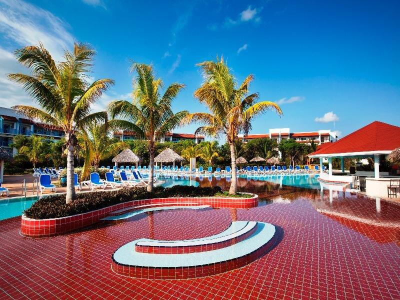Memories Paraíso Beach Resort