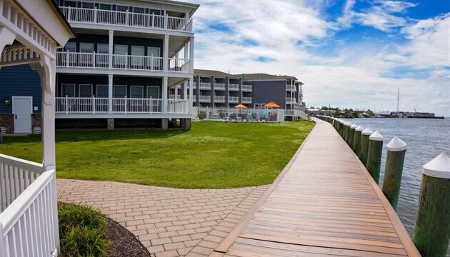 Foto de Hotel Comfort Suites Chincoteague Island Bayfront Resort