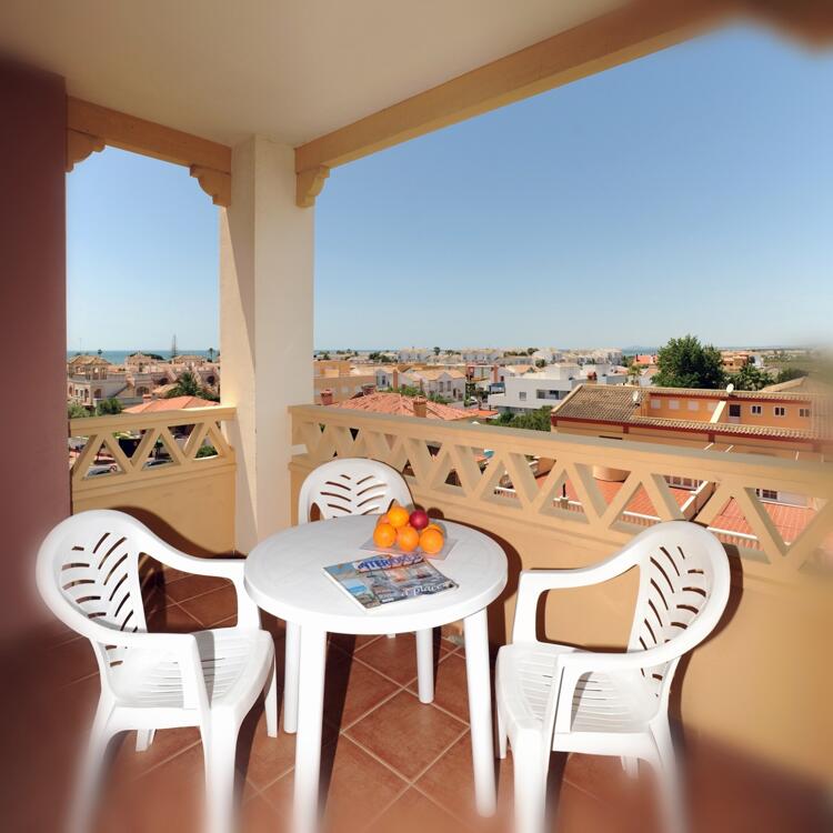 Foto del exterior de Apartamentos Leo Canela