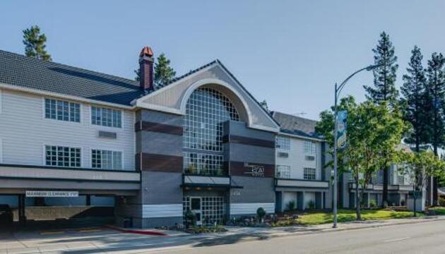 Photo – The Row Hotel