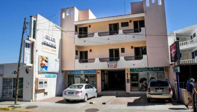 Foto de Blue Pacific Hotel-Suites