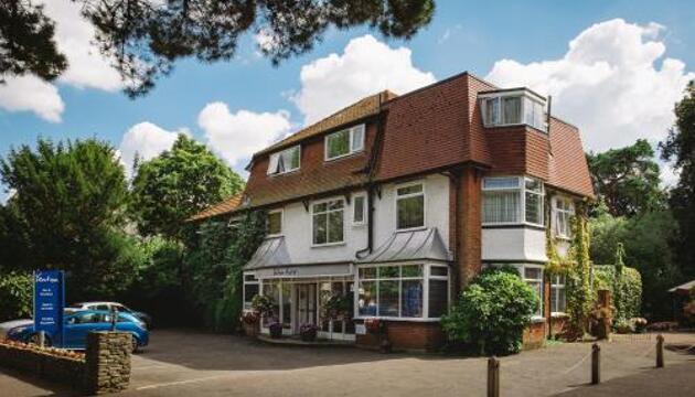 Photo – Yenton Hotel