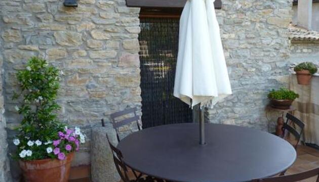 Photo – Houses and Chalets Cozy Cottage in Castigaleu with Garden