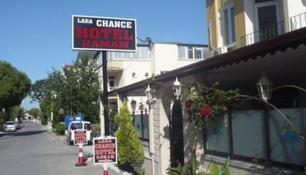 Photo – Lara Chance Hotel