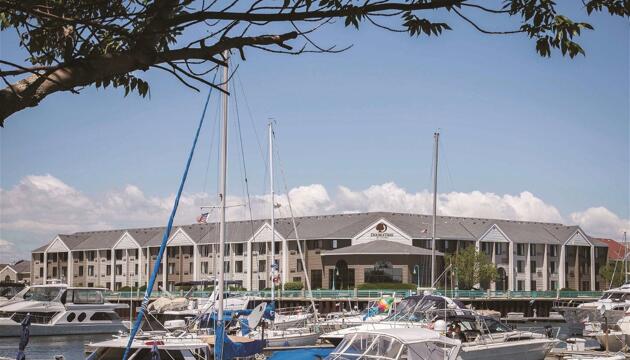 Photo – Doubletree by Hilton Hotel Racine Harbourwalk
