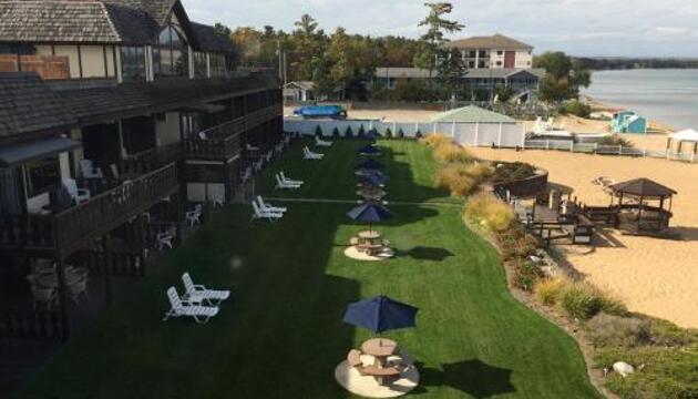 Photo – Hotel The Beach Haus - Traverse City