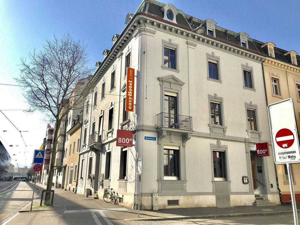 easyHotel Basel - self service and self check-in, Basilea - Central de ...