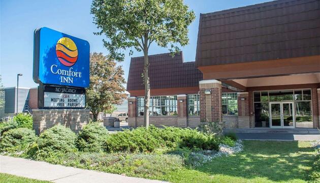 Foto de Hotel Comfort Inn Lundy&apos;s Lane