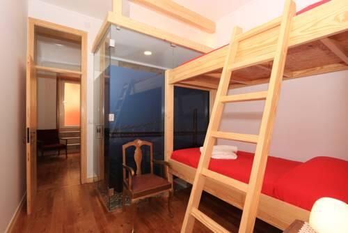 Foto de una habitación de Sao Jorge Apartments &amp;amp; Suites