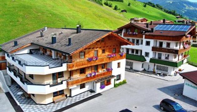 Photo – Bed-and-Breakfast Gästehaus Hochstaffl