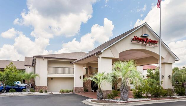 Foto de Hotel Howard Johnson by Wyndham Savannah GA
