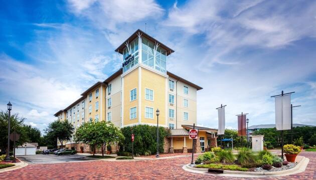 Foto de Hotel Indigo Jacksonville-Deerwood Park, an IHG Hotel