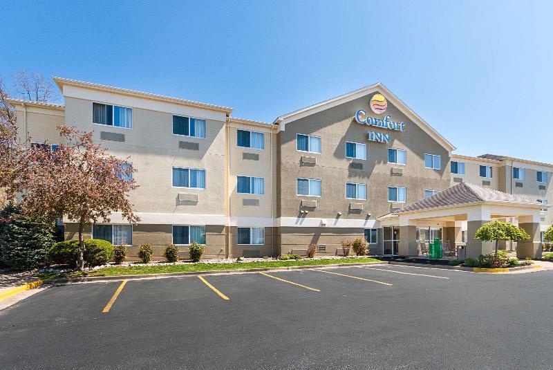 Hotel Comfort Inn Barboursville near Huntington Mall area 