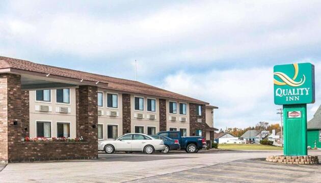 Photo – Hotel Quality Inn Saint Ignace