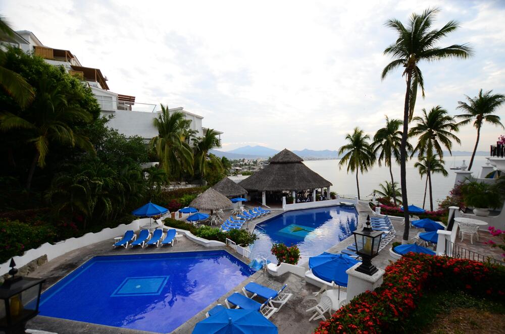 Dolphin Cove Inn