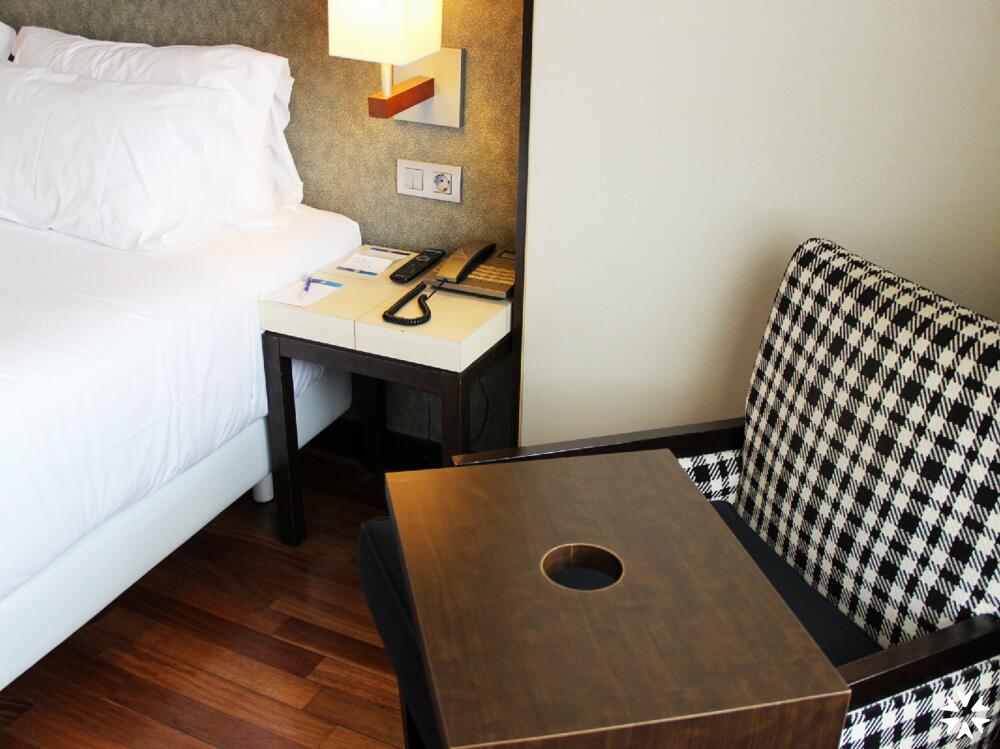 Foto de una habitación de Hotel NH Canciller Ayala Vitoria