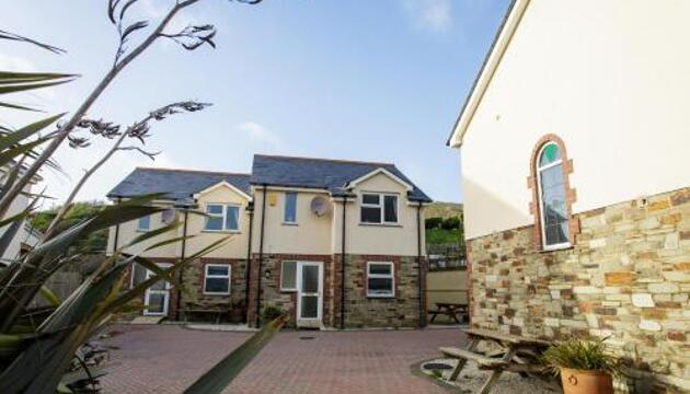 Photo – Tregurrian Villas