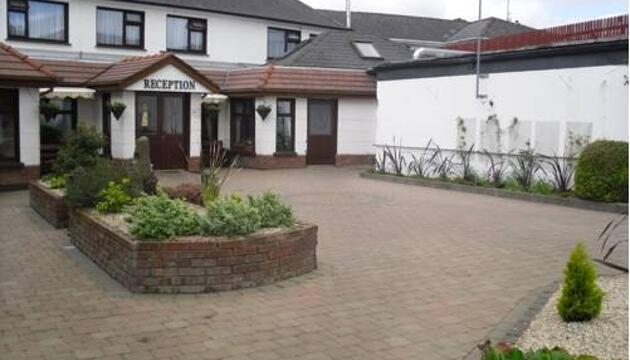 Photo – The Horse and Hound Inn Hotel