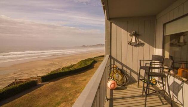 Photo – Resort Nye Beach Condos at Pacific Crest