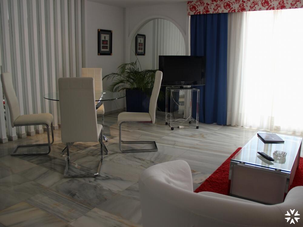 Foto de una habitación de Hotel Suites Albayzin Del Mar