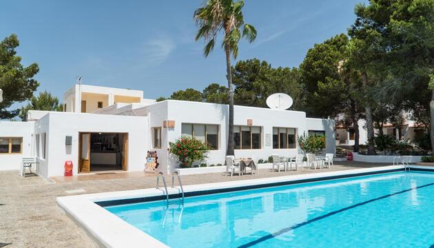 Foto de Bungalows Es Pins - Emar Hotels