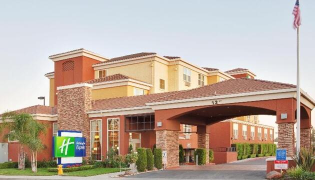 Photo – Holiday Inn Express- West Sacramento, an IHG Hotel