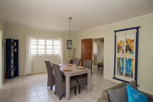 Room – The Dive Hut