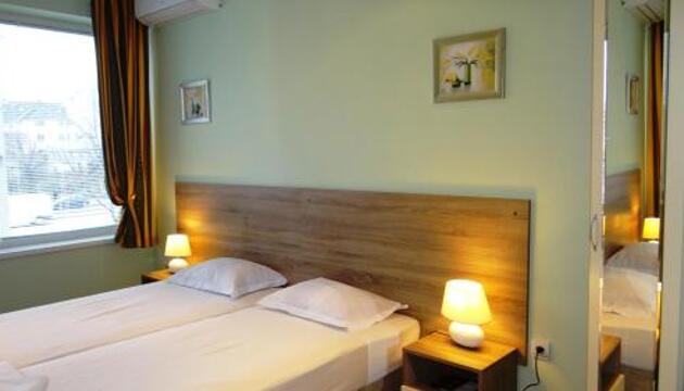 Photo – Guest Rooms Kom