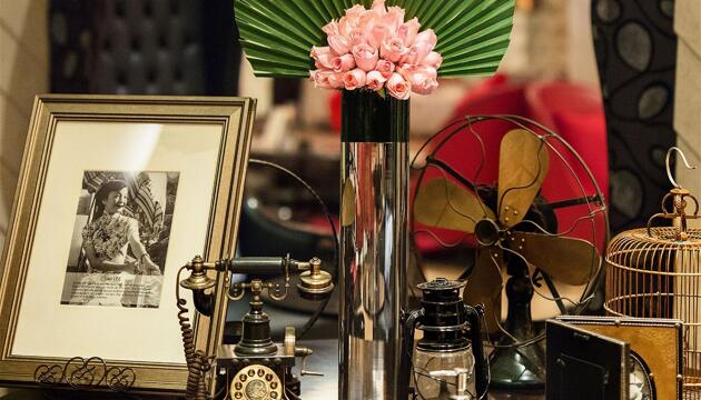 Foto de Hotel The Yangtze Boutique Shanghai - Free minibar for the first round of the day