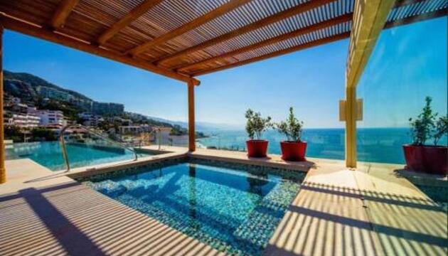 Photo – Vacation Rentals Luxury Condo V177 Romantic Zone