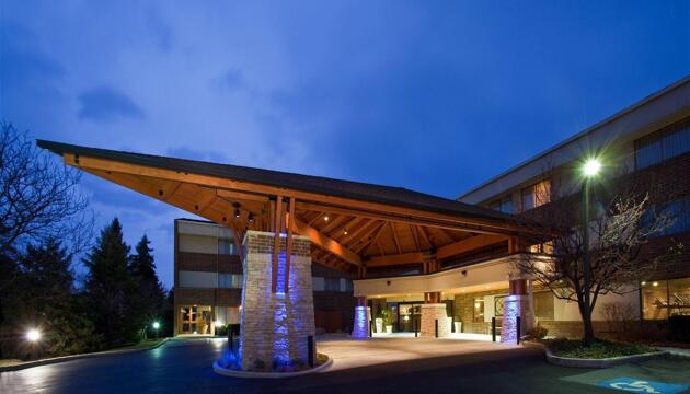 Foto de Holiday Inn Express Chicago-Downers Grove, an IHG Hotel