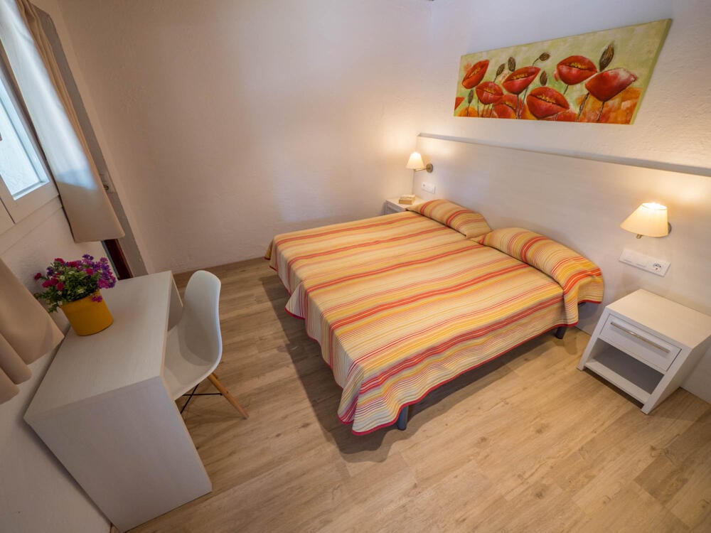 Foto de una habitación de Complejo Ciudad De Vacaciones Cala Montjoi