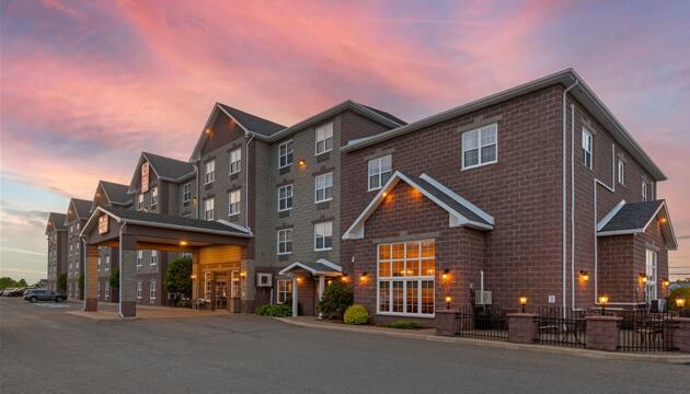 Photo – Best Western Plus Fredericton Hotel &amp; Suites