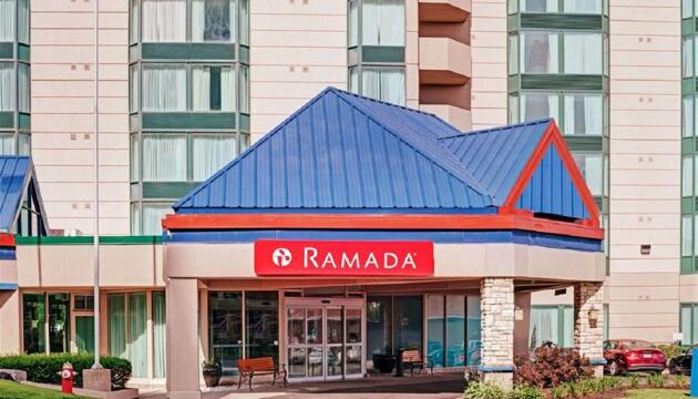Foto de Hotel Ramada by Wyndham Niagara Falls/Fallsview