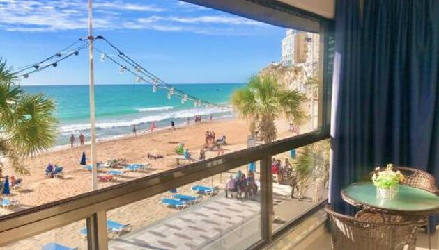 Photo – Vacation Rentals Seafront Levante Beach Blueline