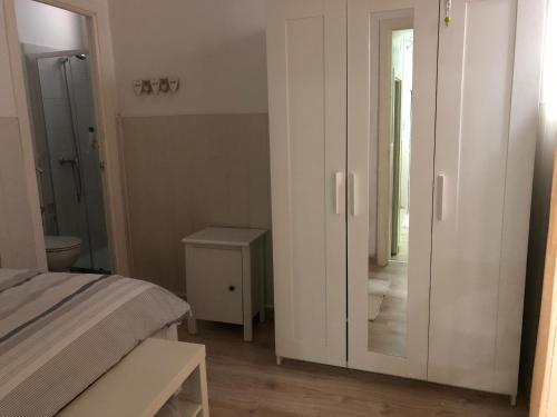 Hostal Del Quijote Madrid Centraldereservas Com