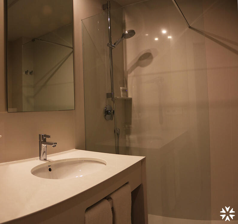 Foto del baño de Hotel Los Ángeles Denia