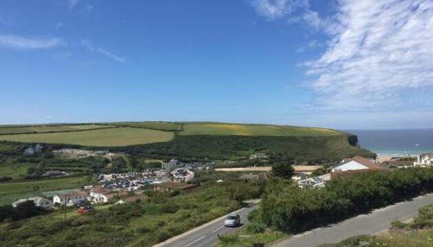 Photo – Mawgan Porth Apartments