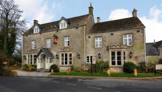 Photo – Royal George Hotel