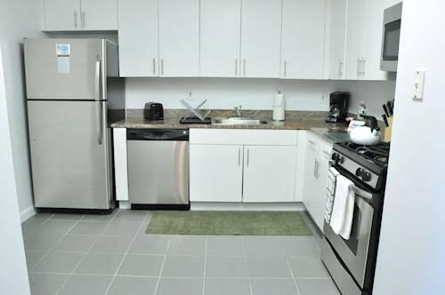 Room – Apartments Sky City at East Hampton