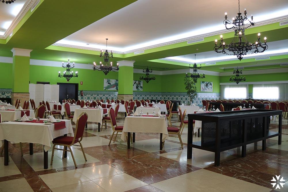 Dining – Hotel Playazimbali