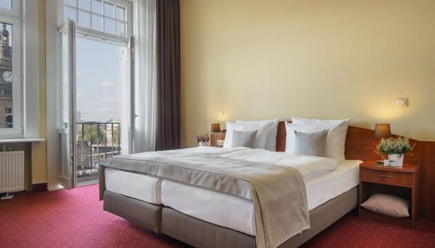 Photo – Novum Hotel Kronprinz Hamburg Hauptbahnhof