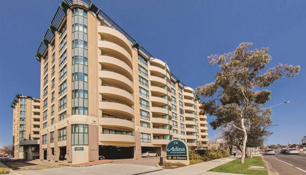 Foto de Adina Serviced Apartments Canberra James Court