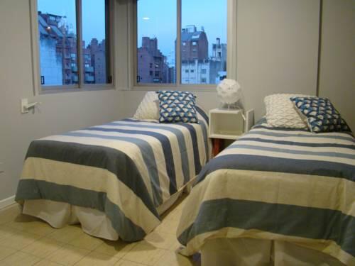 Foto general de Apartamentos 2 Dormitorios Sobre Av Hipolito Irigoyen