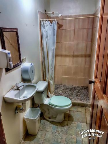 Foto de una habitación de Slow Monkey Hostel