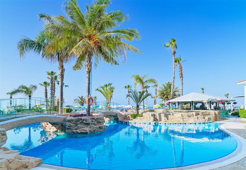 hotel-leonardo-cypria-bay-pafos-central-de-reservas