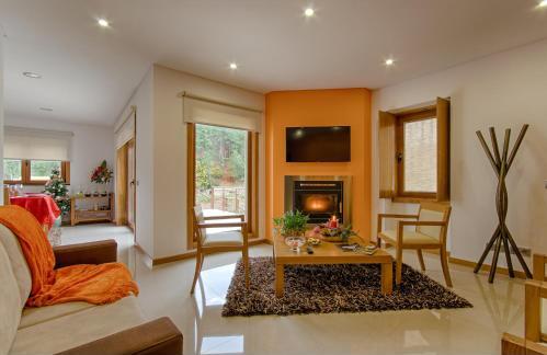 Foto de una habitación de Casas y chalets Quinta de Remoães