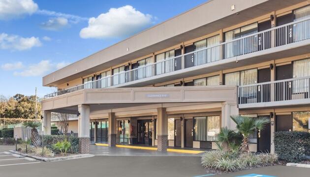 Photo – Hotel Best Western Ocean Breeze Inn